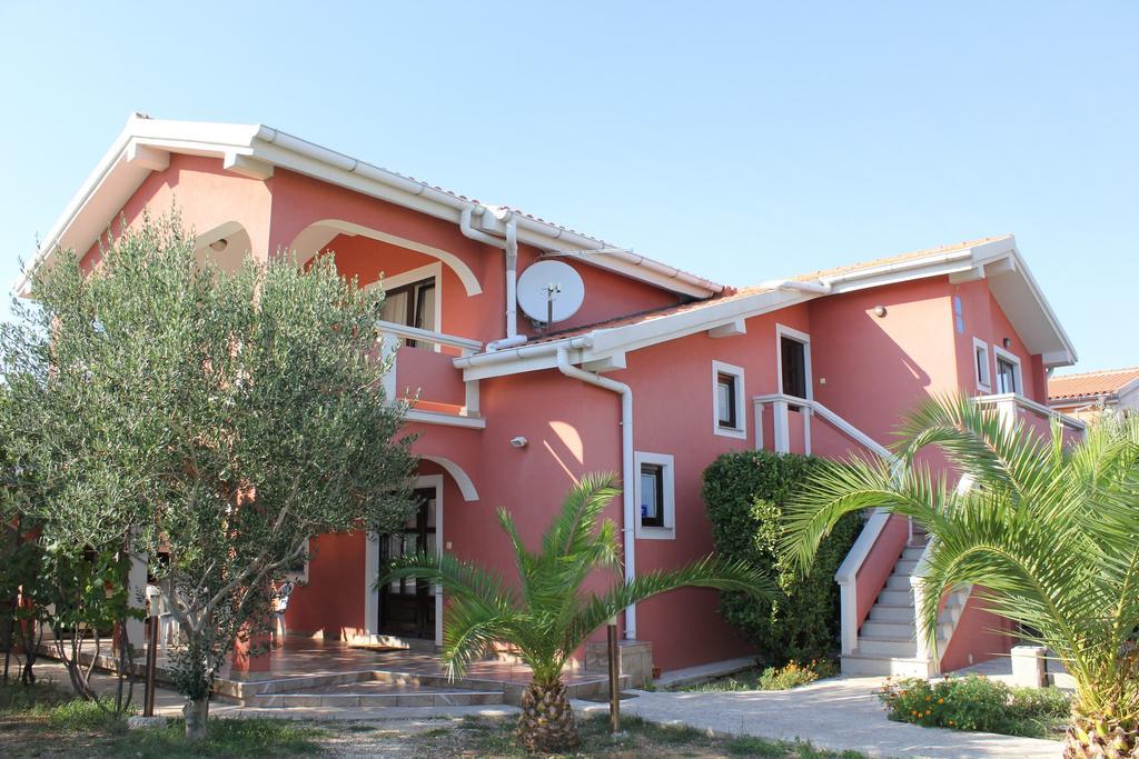 Apartments Puskaric Vir Kültér fotó