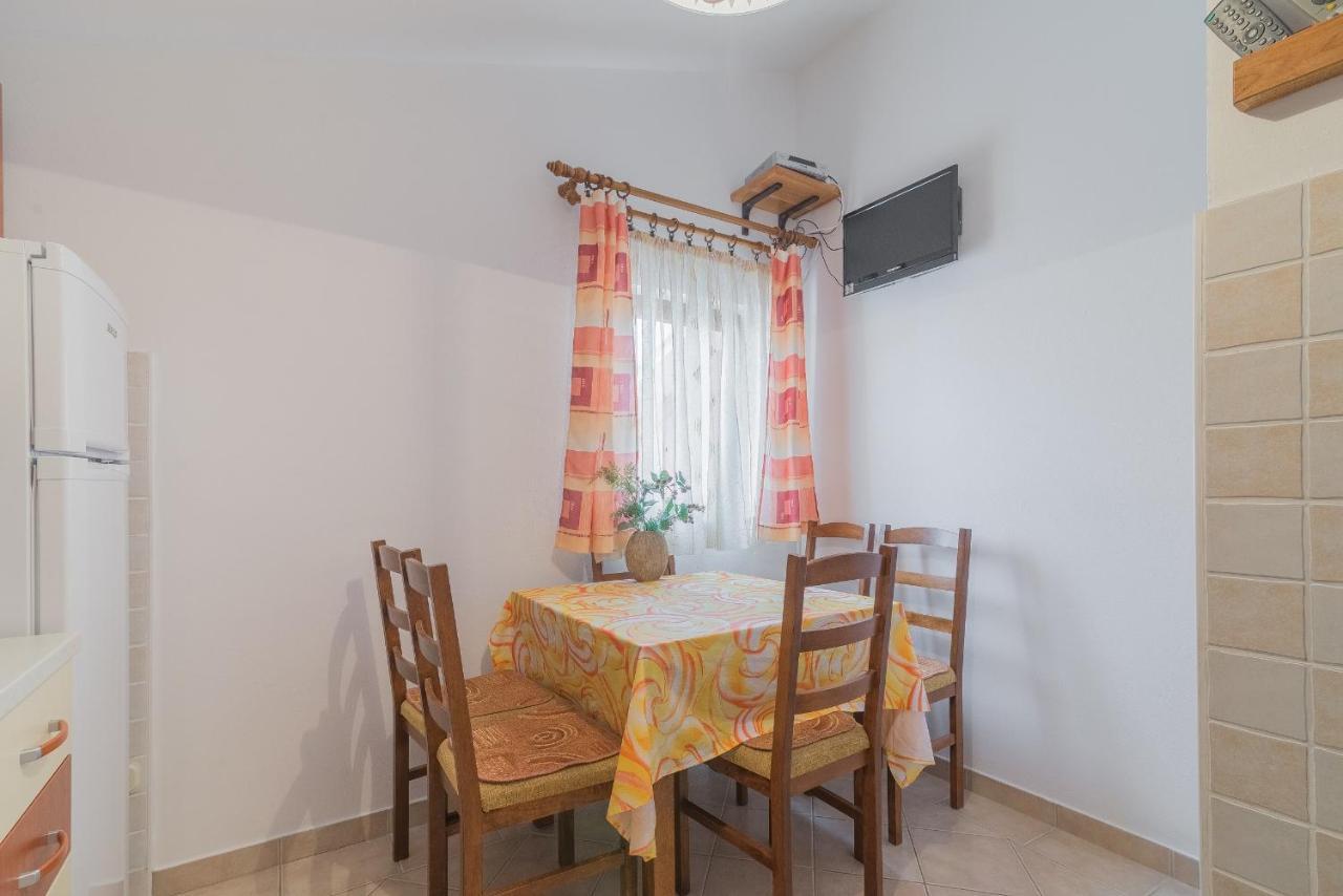 Apartments Puskaric Vir Kültér fotó
