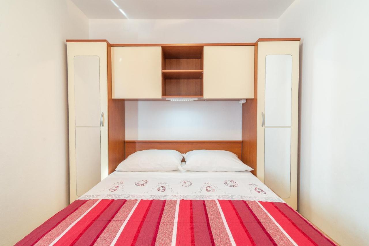 Apartments Puskaric Vir Kültér fotó