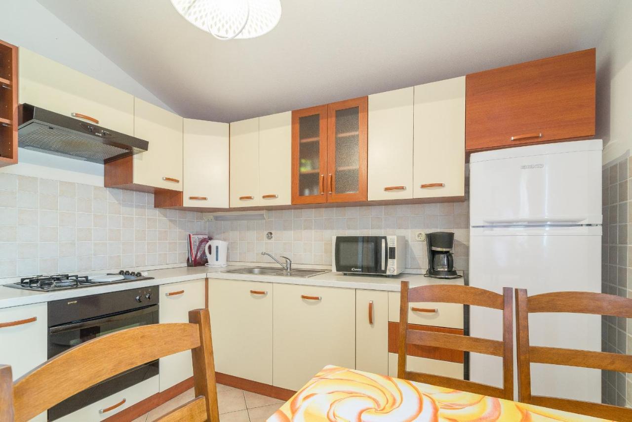Apartments Puskaric Vir Kültér fotó